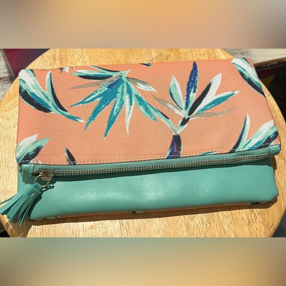 Rachel Pally Reversible Clutch Seafoam Tropical Floral Print Fold Over Bag EUC